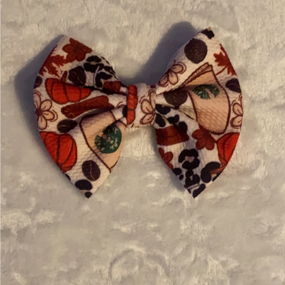 Clip on bows